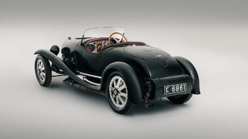 Уникальный 97-ЛЕТНИЙ Bugatti пустят с молотка 2