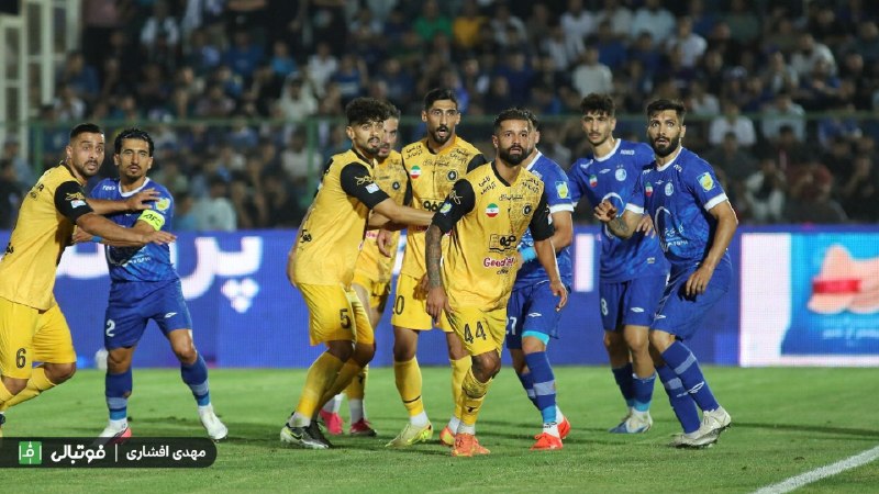 فوتبالی | Footballi.net: ⚪️🟠 اعداد و ارقام هفته سوم؛‌ آبی‌ها در صدرپرونده هفته سوم با رد و بدل شدن ۲۲ گل، ثبت ۲ مساوی و برتری ۴ بر ۳ مهمان‌ها بر 