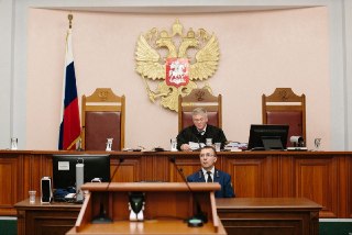 ЦИК передал суду бумагу «для служебного пользования», которая якобы подтверждает «иностранное финансирование» «Яблока»На заседании Верховного суда выступает представитель Центризбиркома. По его словам, Росфинмониторинг якобы подтвердил «иностранное финанси
