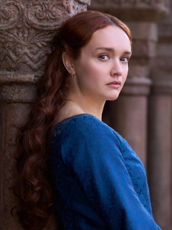 Westeros #GOT: رایان کندال، الیسنت را انتخاب خود برای نشستن بر روی تخت آهنین میداند.رایان کندال، شورانر سریال «خاندان اژدها»، میگوید