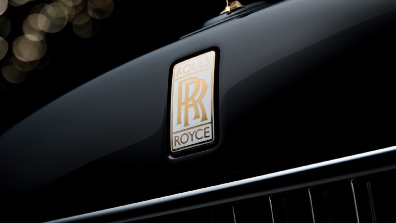 Rolls-Royce представил самый дорогой седан в мире 10