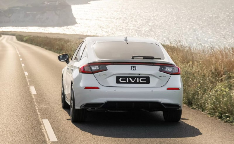 Гибридная Honda Civic обновилась для Европы 3