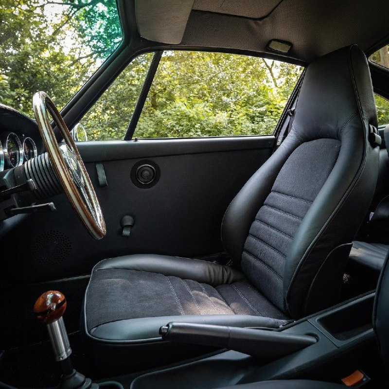 Porsche 964 Backdate Restomod 7