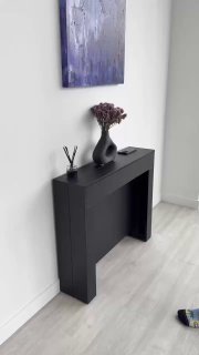 Простая магия в интерьере Днём минималистичная тумба, вечером полноценный обеденный стол. Элегантное превращение, которое решает вопрос нехватки ме... - изображение 1 - telegram, view, простая