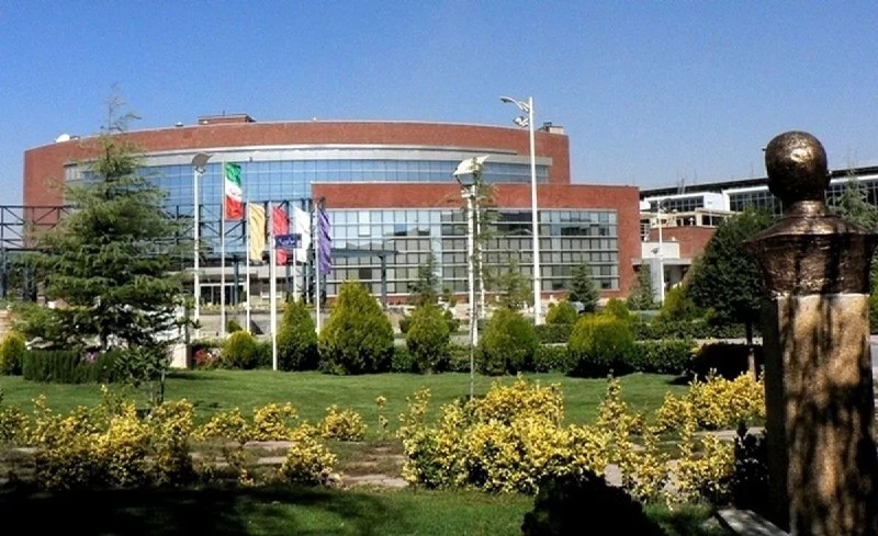 اقتصاد۲۴: 🔺بازنگری در زیست‌بوم فناوری دانشگاه‌ها؛ اجرای طرح پایلوت در سه دانشگاه🔹معاون فناوری و نوآوری وزارت علوم، تحقیقات و فناور