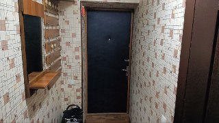 Продается своя 2-х комнатная переделанная в 3-х квартира