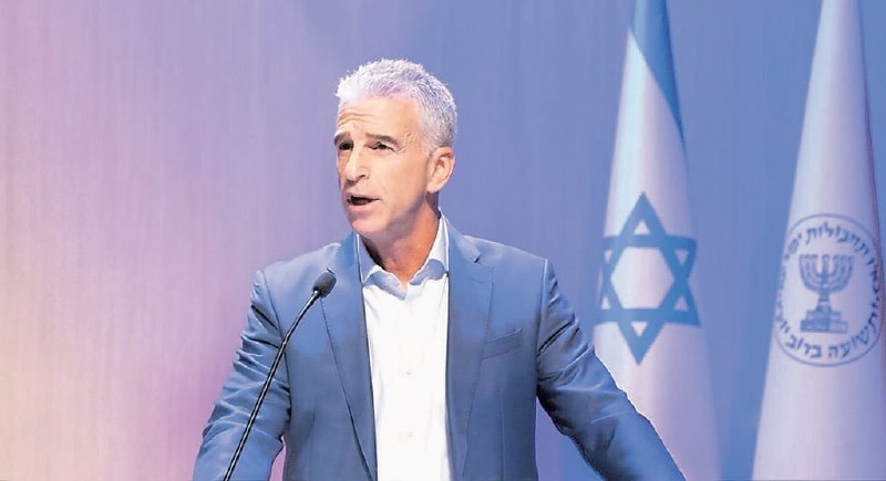 ראש המוסד דוד ברנע אומר שאיראן מוציאה להורג "מרגלים ישראלים" שאין להם קשר למוסד. "מי הם?" שאל ברנע. "גם אנח…