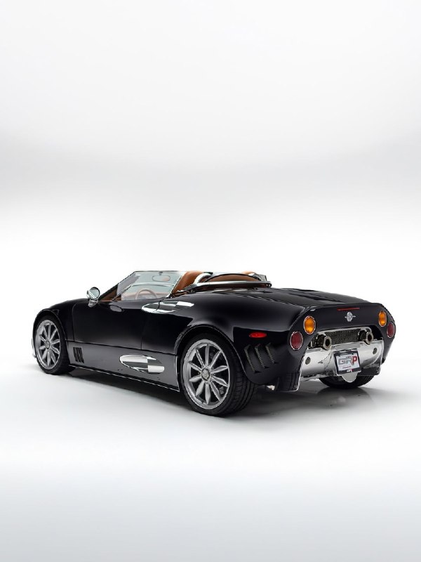 Spyker C8 Laviolette 2006 года выделяется на фоне однообразного мира суперкаров. Собранный вручную в