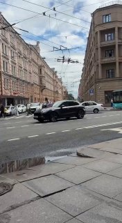 🚲 В центре Петербурга машина дорожных «контролёров» сбила велосипедиста и прота