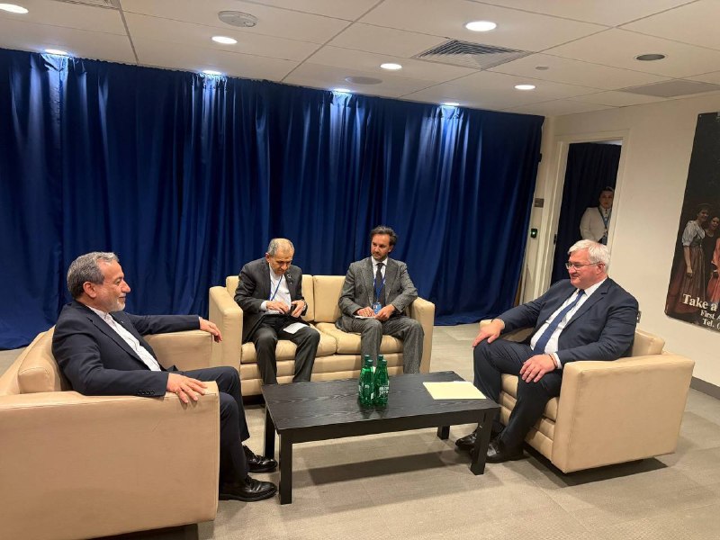 Image from a post by روزپلاس