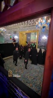 מבקרים אבלים נהרו למקדשו של המנהיג ההרוג סייד עלי חמינאי
