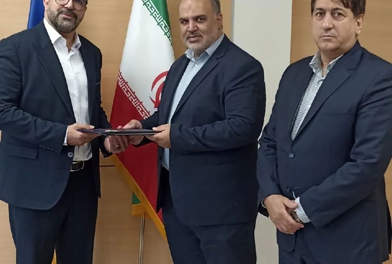 نبض نفت: ⚛️برگزاری آیین تودیع و معارفه مدیرعامل گروه ملی صنعتی فولاد ایرانادامه خبر👇🏼🛢🇮🇷 http://nabznaft.ir/fa/news/75389┄┅☫ همیش