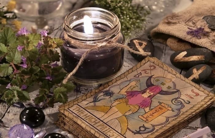 تاروت رنگی: 🔮فال تاروت جادوی سفید💫💯برای اولین بار و به صورت کاملا اختصاصی♨️😇 شما در این فال با استفاده از کارت های تاروت کبیر، پیشنه
