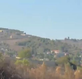 דחוף: ארטילריה של הכיבוש פוגעת בפאתי העיירה בראשית, דרומית ללבנון.
