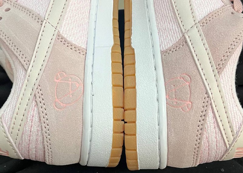 Nike Nike Dunk Low Teddy Bear