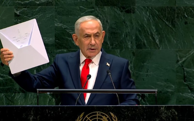 Netanyahu shows off a Starlink terminal used by protesters in Iran to communicate with the outside world
