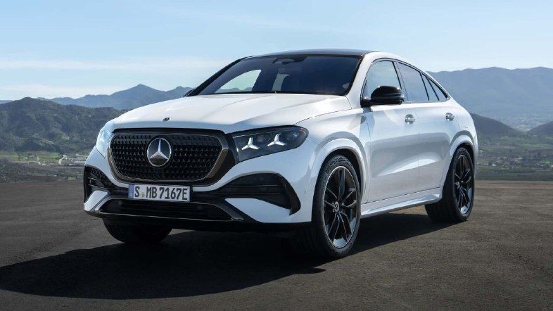 Mercedes полностью обновил линейку кроссоверов — GLE и GLS получили рестайлинг.