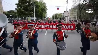 "Бессмертный полк" прошёл в Приднестровье, во всей республике в памятной акции приняли участие около 105 тысяч человек. 42к из них вышли с портретами своих героев Великой Отечественной войны в столице ПМР — городе Тирасполе.❗ Не грузятся фото и видео? Чита
