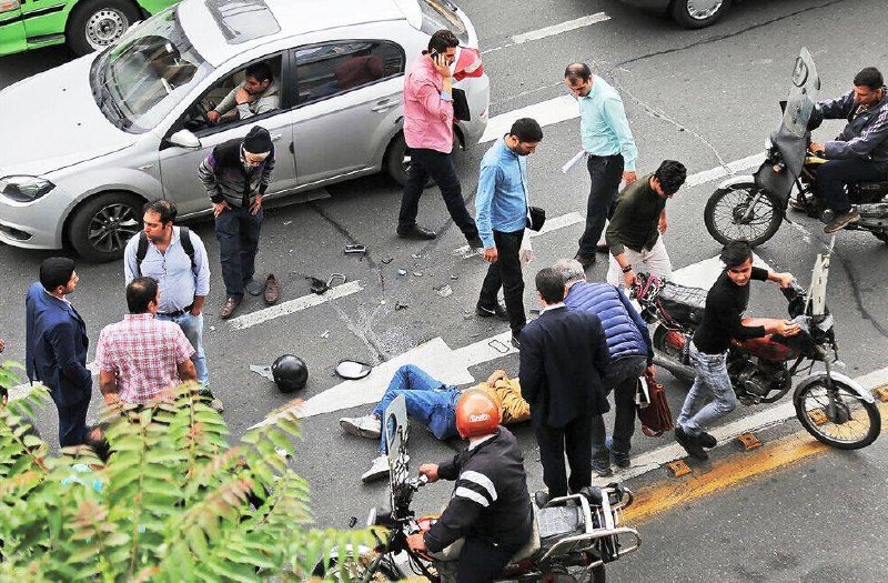روزنامه ایران: ⭕ بیش از ۶۷ درصد جانباختگان تصادفات شهری، موتورسواران و عابران پیاده هستند🔹رئیس پلیس راهور فراجا با اشاره به آسیبپذیری