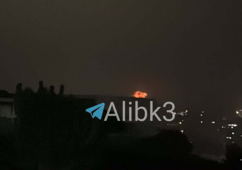 اخبار فوری / مهم 🔖: حمله هوایی جنگندههای اسرائیلی، تپه علی الطاهر در جنوب لبنان را هدف قرار داد✅️ @akhbare_fouri