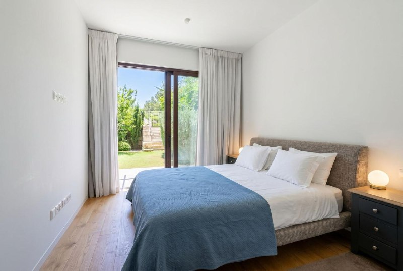 3-bed ground-floor residence with pool in Aphrodite Hills photo 3