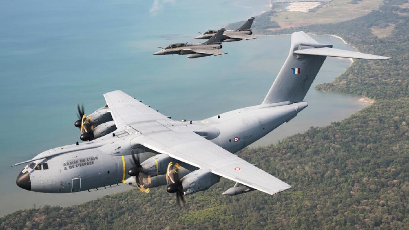 In the first of its kind... Joint nuclear training between the French and British air forces.