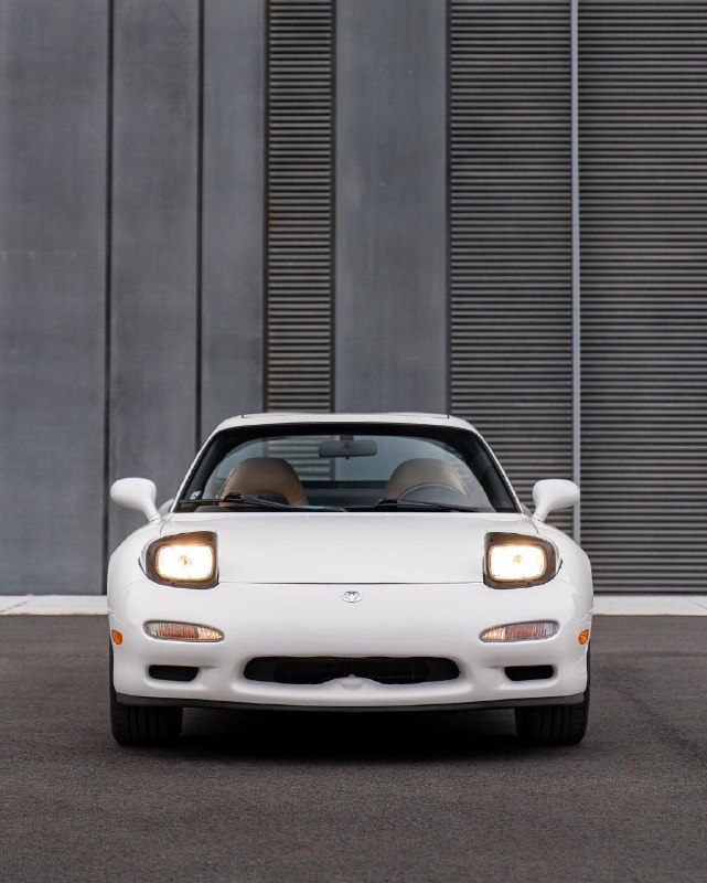 Mazda RX-7 3