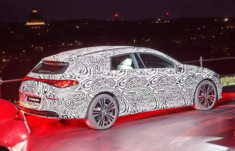Первые фото нового Mercedes-Benz CLA в кузове универсал