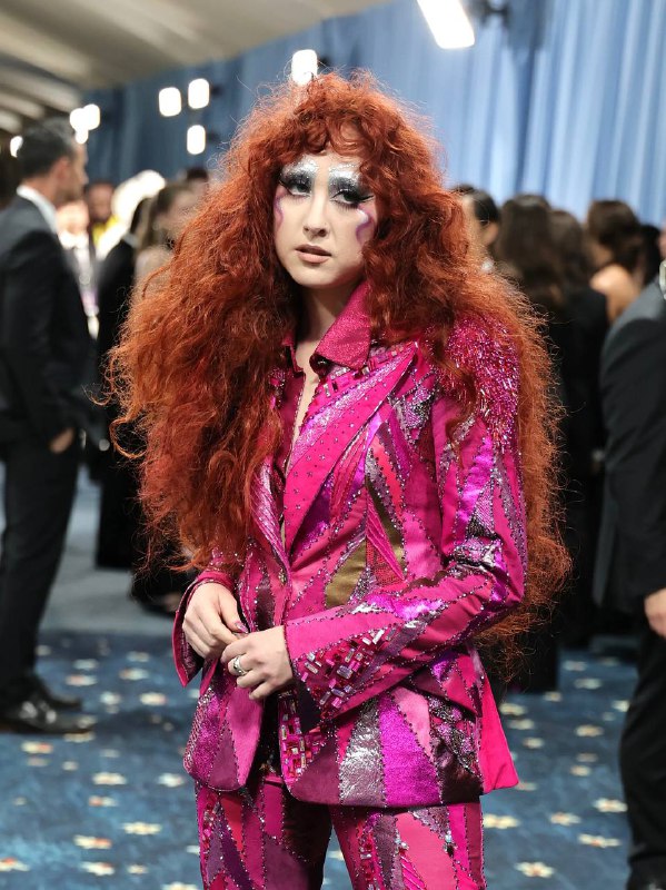 Волосы, которым стоит уделить вниманиеВолосы, которым стоит уделить внимание