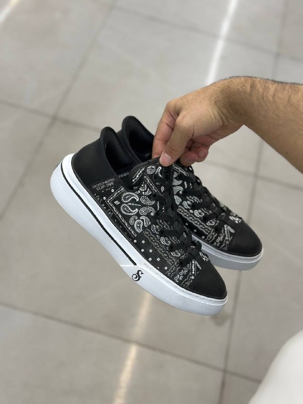 سرای کفش جهانی سید کمال: Skechers لنگه چپ : ۳۹.۵لنگه راست : ۴۰Cost : 2/990 Tسفارش مشاوره وخرید🛍️ @Katoniorjinall