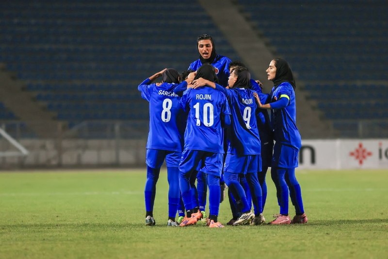 فوتبال ۳۶۰ ✔: ۲ تغییر در ترکیب برنده👥 ترکیب خاتون ایران مقابل النصرعربستان🔵 رها یزدانی، سرشین کمانگر، فاطمه امینه‌برازجانی، ملیکا متول