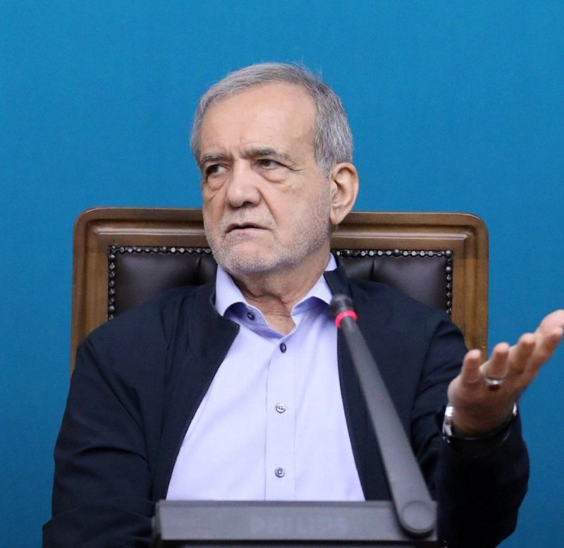 شهرآرانیوز: 🔶صرفه‌جویی مصرف بنزین باید از دولتی‌ها شروع شود👤رئیس جمهور:🔹ما همچنان در مسیر افزایش تولید بنزین تلاش و در عین حال به ان