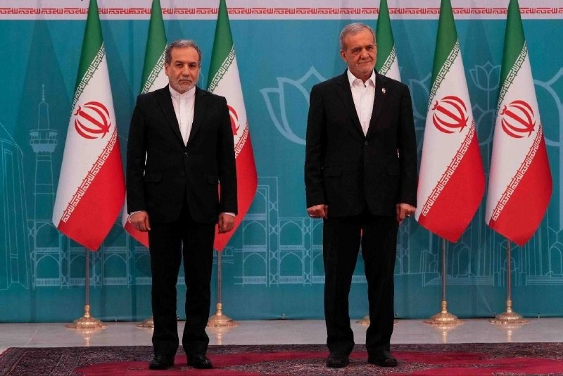 اخبار نصر: 📌پیام قدردانی عراقچی از رئیسجمهوری در پی انتخاب وزارت خارجه بهعنوان «دستگاه برگزیده»▫️سید عباس عراقچی در پی انتخاب وزا