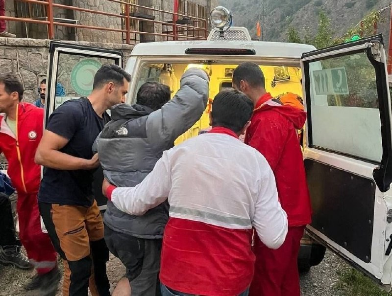 کـــوهــ و واژهــ: 👈 ۳ مصدوم و یک جانباخته در پی ریزش سنگ در مسیر گرده آلمانها / امدادرسانی نیروهای عملیاتی هلالاحمر به مصدومین🔺مدیرعامل
