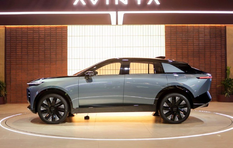 Индийская Tata показала роскошный кроссовер Avinya X 2