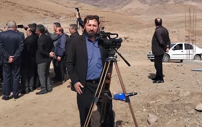 یکانات یوردی: سلام و احترام خدمت اهالی باصفا و فرهنگ‌دوست یکاناتهمان طوری که مستحضرید ، روز جمعه ۲۷ شهریور ماه، آیین رونمایی از کتاب ا
