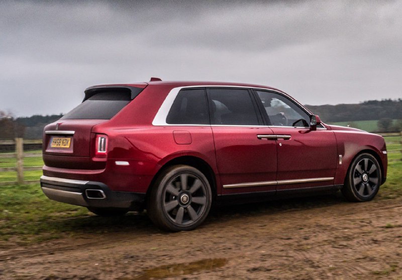 Раскрыта внешность обновленного Rolls-Royce Cullinan 7