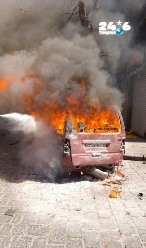 🇮🇱 דיווח ראשוני: פיצוצים עזים נשמעו ליד המלון בו שוהה נשיא צרפת מקרון בדמשק.