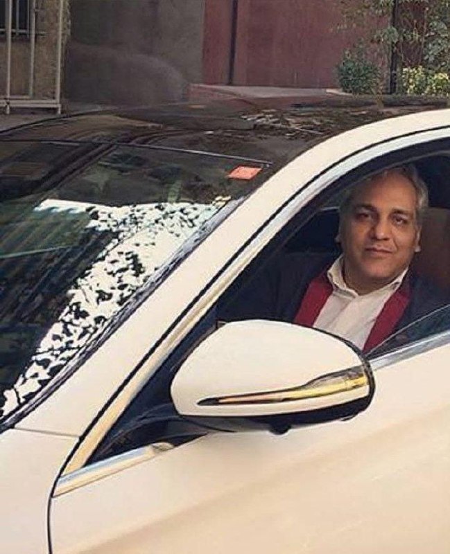 🫂همدلی🫂: ▪️همسایه‌ی ما معتقده، مهران مدیری خیلی آدم بیخود و مغروریه!▫️حالا چرا ؟▪️چون یه بار توی پمپ بنزین دیدتش و بهش گفته: «ها 