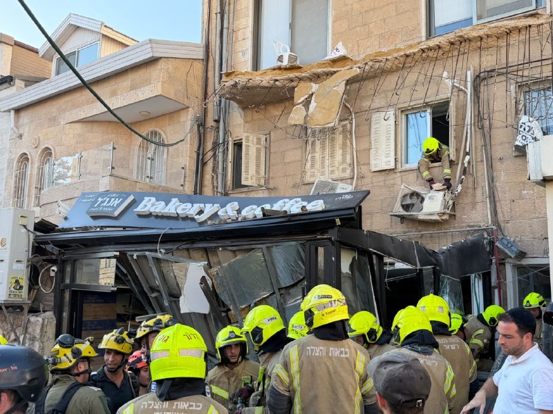 ענבר טויזר