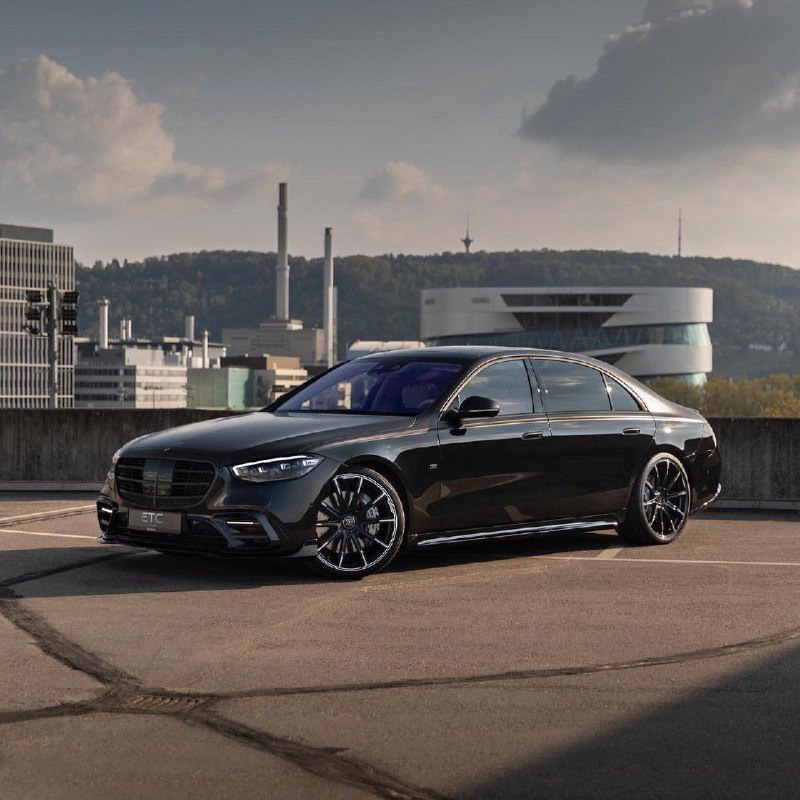 Mercedes Benz 2