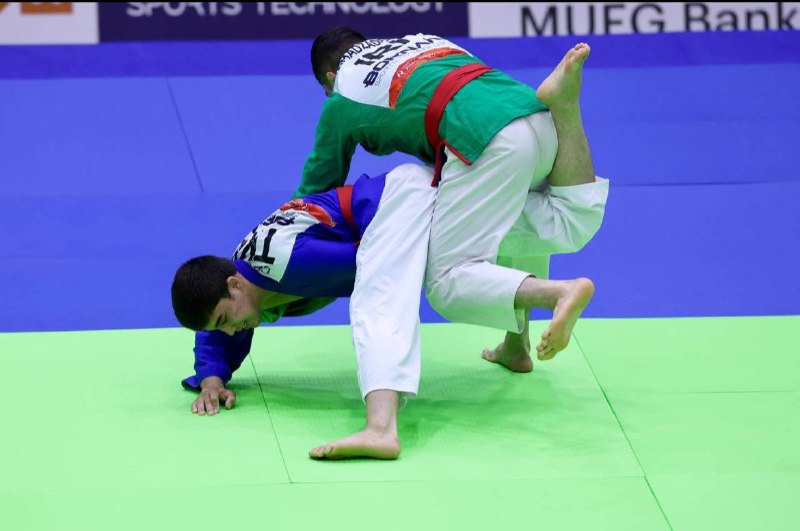 Ahmadzadeh won silver in Koresh