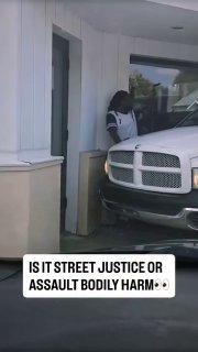 🇺🇸 Married #Florida teacher shows officers where and what positions she performed sexual activities with a teenager in her classroom in newly released bodycam footage. Mashburn-Smith faces a maximum of 30 years in prison after she was charged with unlawful sexual activity with minors.Heather Mashburn-Smith, 37, showed the Charlotte County Sheriff's Office that she took advantage of an underage teen in her classroom at Port Charlotte High School. “I feel like it was these desks… I’m pretty sure it was these ones... As far as the intercourse goes, this is the desk that we leaned back on.”Follow main channel -> LiveLeak Follow private channel -> LiveLeak Private
