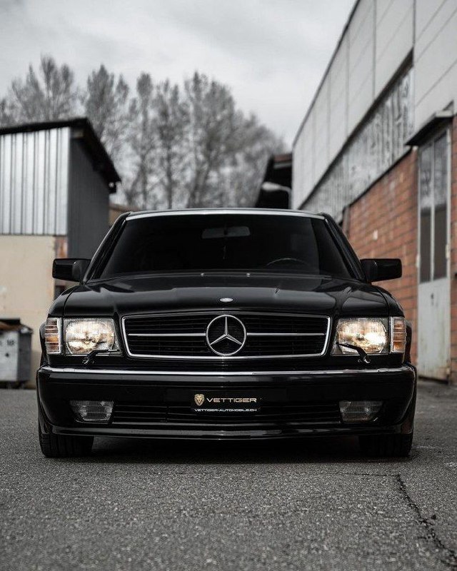 Mercedes-Benz 560 SEC 1986 года выпуска 1
