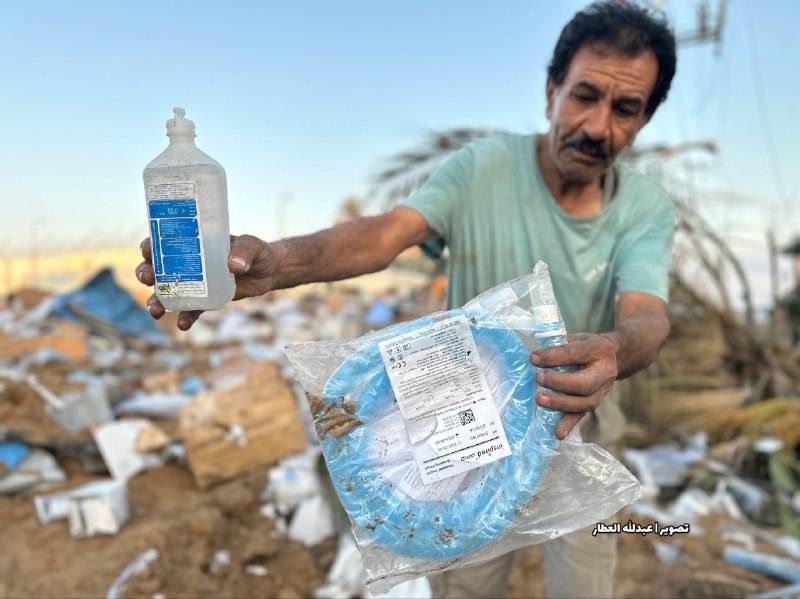 הפצצת ישראל משמידה תרופות למחלקת הכליות בבית החולים נפגעי אל-אקצא בדיר אל-בלח במרכז רצועת עזה, ומכוונת למחנ…