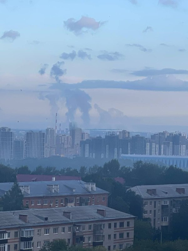 СБУ в Украйна потвърди съвместните стачки със силите за отбрана на самолетен завод в окупирана Евпатия, порт инфраструктура Таман и рафинерията Лукойл-Волгоград. Два самолетни хангара и работилница бяха ударени в завода на Евпатия. Голям пожар е регистриран и в пристанище Таман, докато рафинерията Волгоград, с годишен капацитет от около 15 милиона тона, също е била ударена.