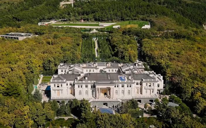 "Добрі дрони" атакували ППО біля палацу Путіна в Геленджику