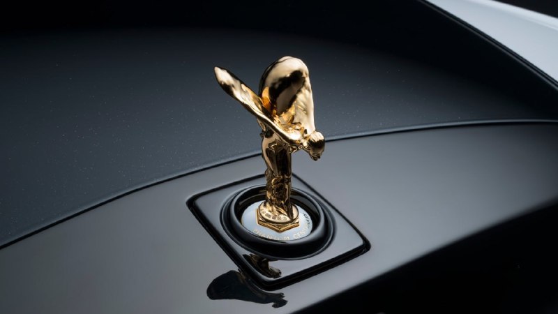 Rolls-Royce представил самый дорогой седан в мире 6