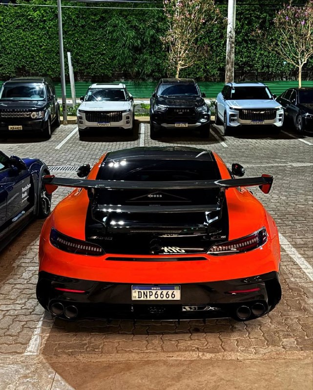 AMG GT Black Series 730 HP V8 BITURBO 9