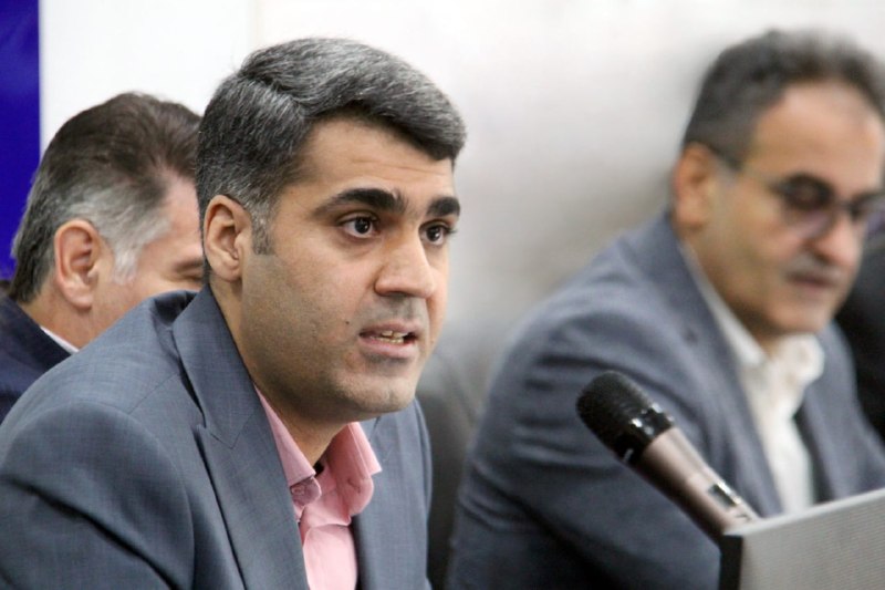 بولتن اقتصادی: در مجمع پاکسان مطرح شد:عملکرد چهار سال اخیر، اعتماد سهامدار عمده و بازار سرمایه را جلب کرده استدکتر مظفری در مجمع عمومی